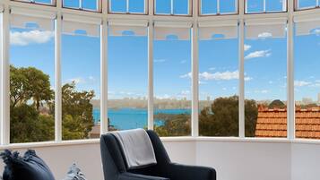 Apartment | Living room