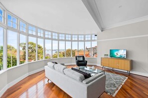 Apartment | Living room