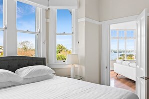 2 bedrooms, laptop workspace, iron/ironing board, bed sheets - Huge Harbour View Apartment In Historic Home (Sydney)