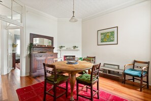 Apartment | Dining - Quaint 3-bed Heritage Home in the Heart of Sydney (Sydney)