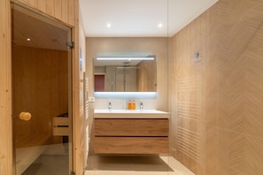 Apartment | Bathroom - Sea View Apartment (De Koog)