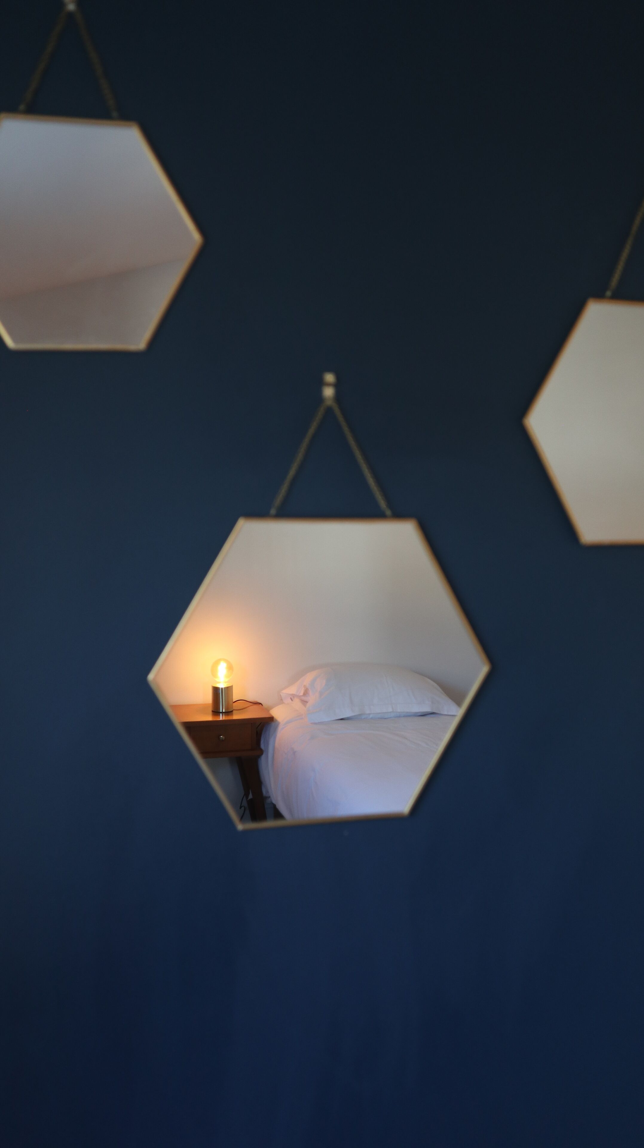 3 bedrooms, iron/ironing board, internet, bed sheets