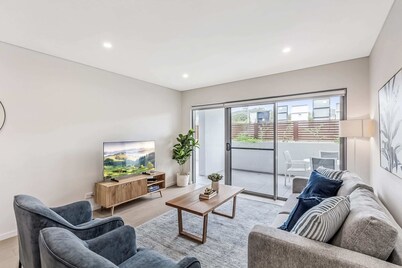 Ground Floor Spacious Home in Kiama's Heart