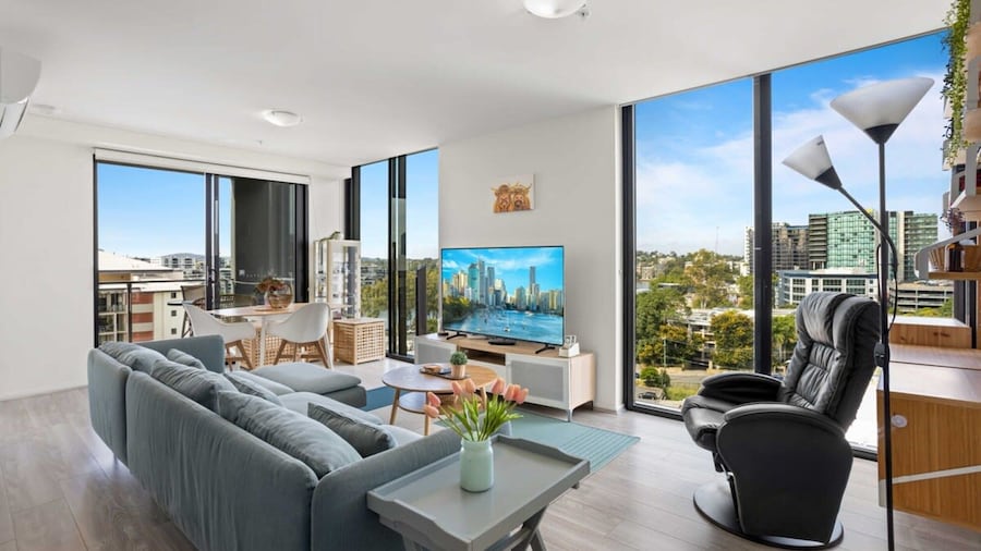 Spaciously Bright 1-bed Apartment