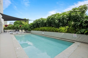 Apartment | Pool | Outdoor pool - Spaciously Bright 1-bed Apartment (Brisbane)