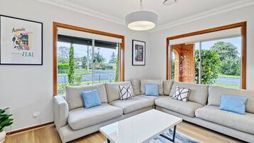 Apartment | Living room