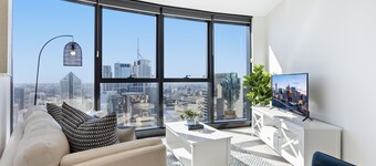 52nd Floor With Panoramic Views of Brisbane City