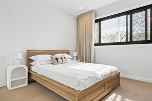 Apartment - Deluxe 4-bed Home With Pool & Fire Pit (Brisbane)