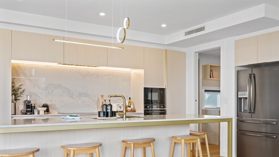 Deluxe 4-bed Home With Pool & Fire Pit