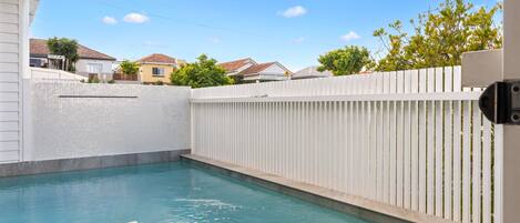 Apartment | Pool | Outdoor pool