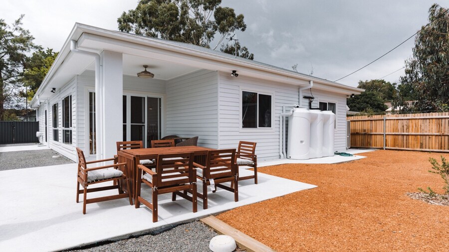 Exquisitely Spacious 3-bed Home