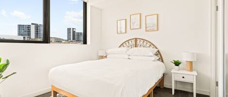 Apartment | 2 bedrooms, iron/ironing board, bed sheets
