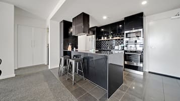 Apartment | Private kitchen | Cookware/dishes/utensils