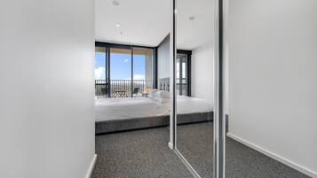 Apartment | 1 bedroom, iron/ironing board, bed sheets