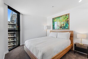 1 غرفة نوم ومكواة/لوح كي وملاءات أسرّة