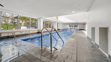 Apartment | Pool | Indoor pool, outdoor pool