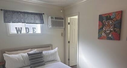 War Eagle Retreat-Steps from Jordan-Hare and Downtown Auburn!