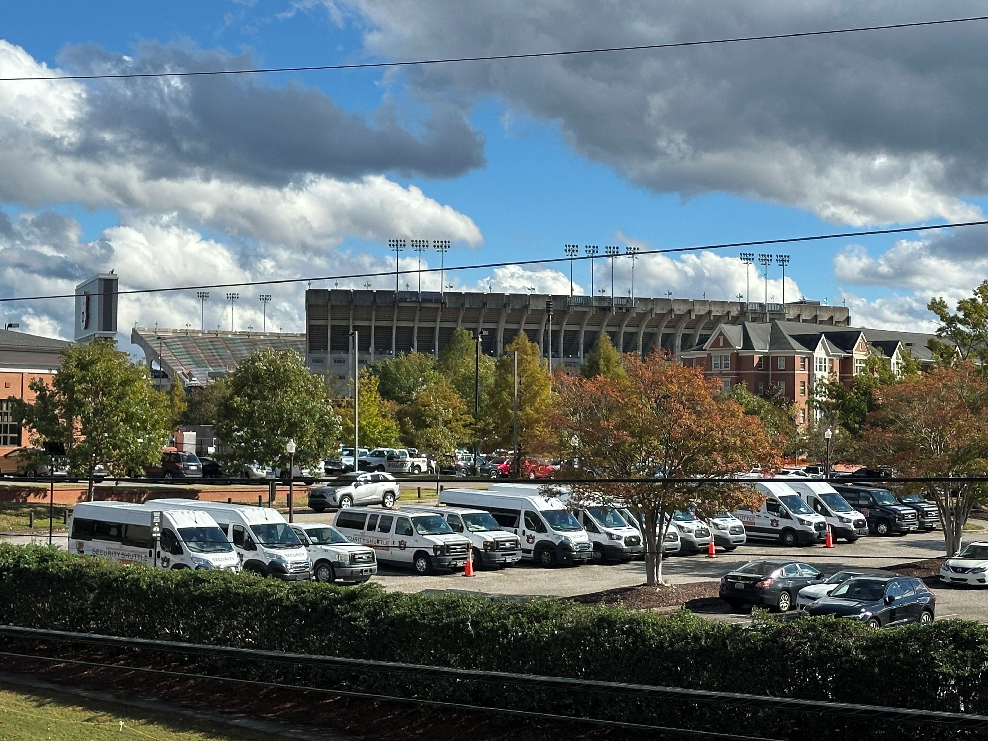 Estacionamiento en la propiedad 