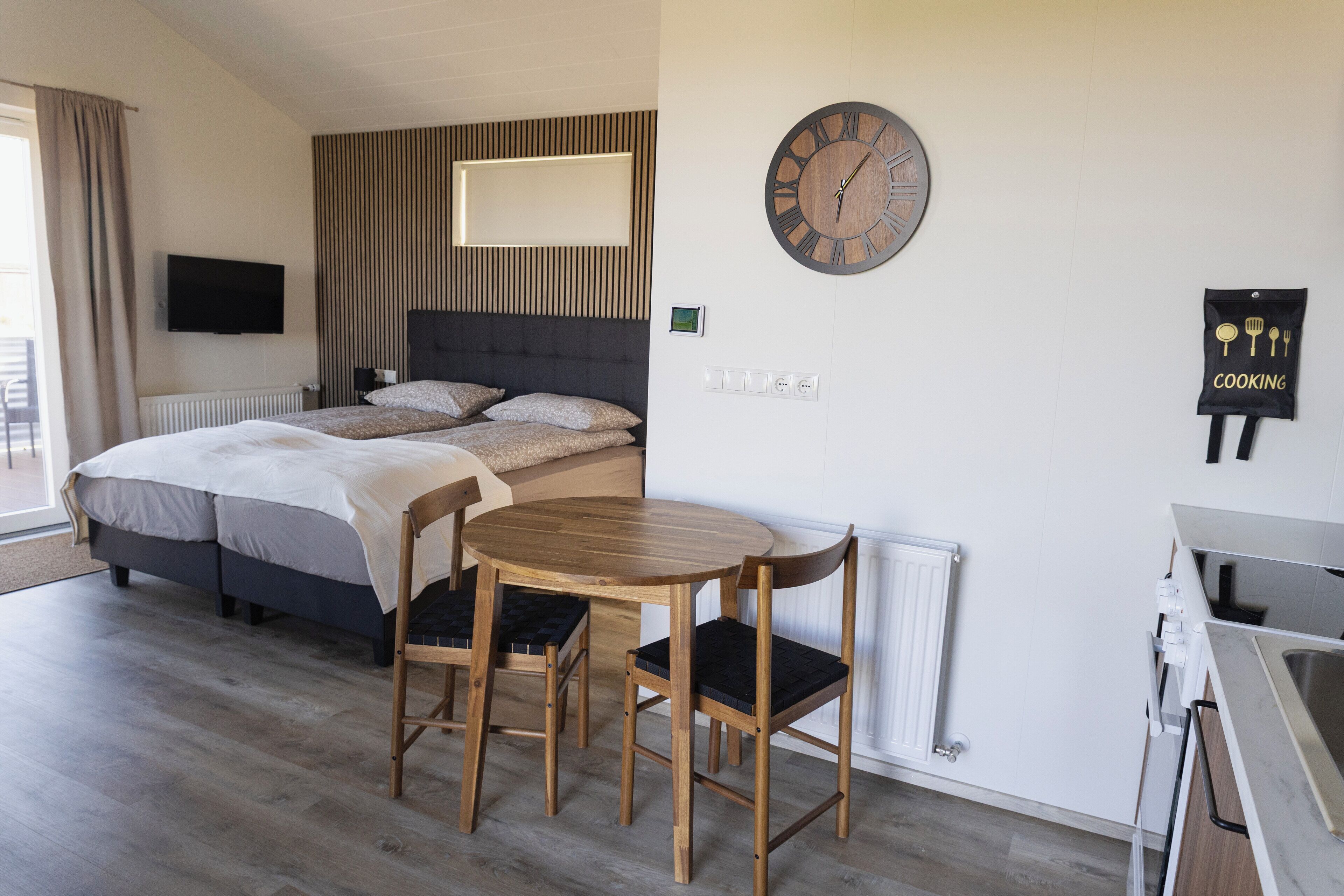 1 bedroom, travel crib, free WiFi, bed sheets