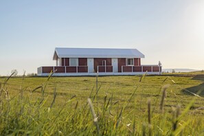 Exterior - Red countryside cabin A (selfoss)