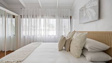 Apartment | 2 bedrooms, iron/ironing board