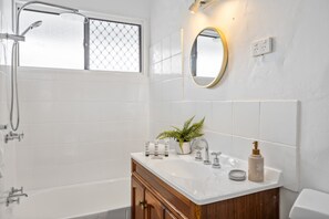 Apartment | Bathroom - Chic 2-bed Cabin-style Home by Mooloolaba Beach (Sunshine Coast)