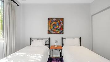 Apartment | 3 bedrooms, iron/ironing board, bed sheets