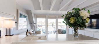 Luxury Golf Apartment - steps away from the Old course