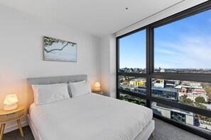 Apartment | 1 bedroom, laptop workspace, iron/ironing board, bed sheets