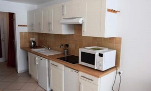 Oven, dishwasher, coffee/tea maker, electric kettle - Studio Cabin 4/5 People - LE Pelvoux - Plagne Centre (La Plagne-Tarentaise)