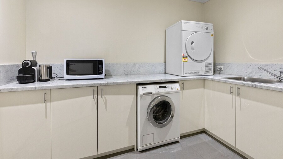 市中心带健身房的两卧室公寓