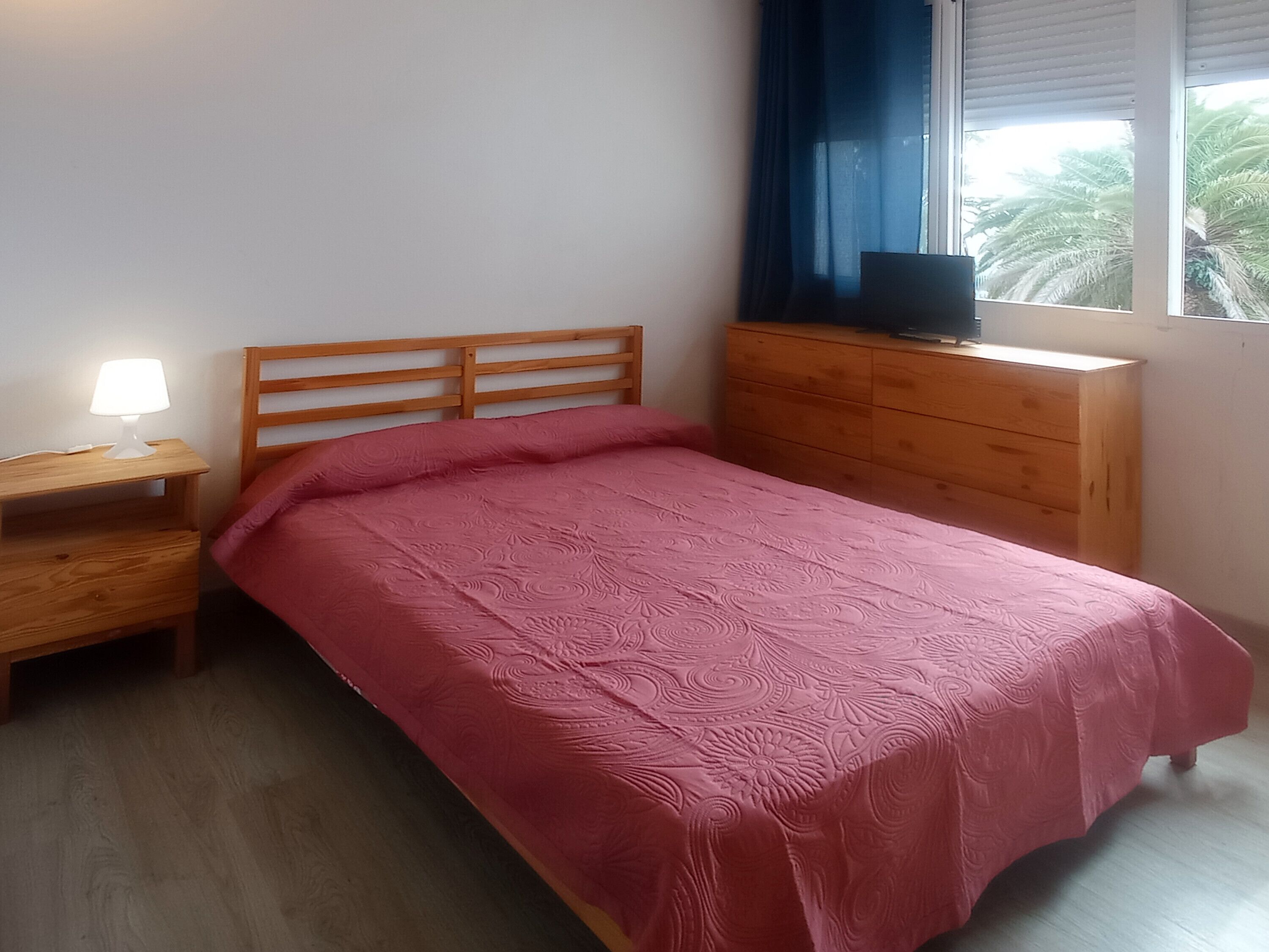 1 makuuhuone, silitysrauta/-lauta, Wi-Fi, vuodevaatteet