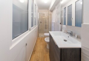 Apartment | Bathroom - HouSmart Val D'Aposa 5  (Bologna)