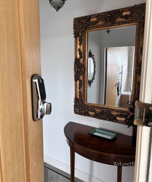 Interior - We Love HU -Sky Marina Suite (Kingston upon Hull)
