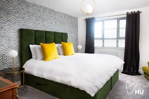 1 bedroom, iron/ironing board, travel cot, WiFi - Marina Suite - 1 Bedroom Duplex-105 (Kingston upon Hull)