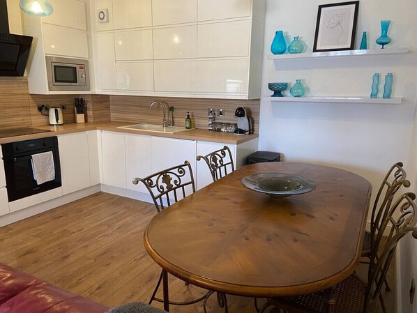 Fridge, microwave, oven, dishwasher