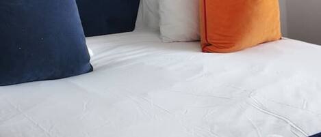 Iron/ironing board, travel crib, WiFi, bed sheets