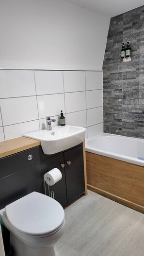 Hair dryer - Marina Suite -1 Bedroom Duplex- 305ER (Kingston upon Hull)