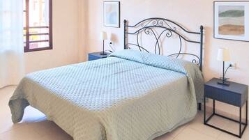 熨斗/熨衫板、Wi-Fi、床單