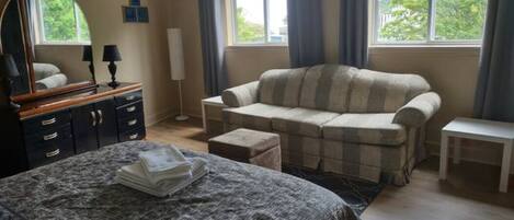 Double Room | Free WiFi