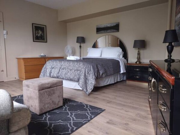 Double Room | Free WiFi - Jelly Bean 2 (St. John's)