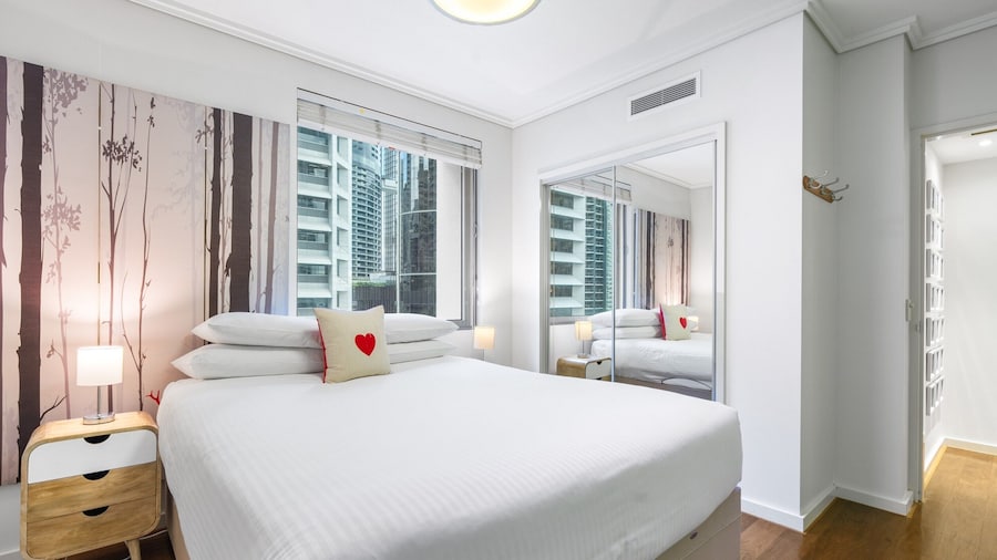 2-bed Brisbane City Pad With Pool & Gym