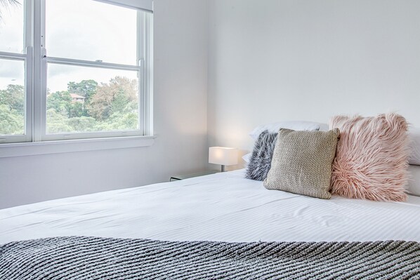 公寓 | 2 間臥室、筆電工作空間、熨斗/熨衣板、床單