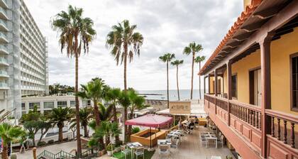 Vacation Home 'Las Américas Seafront - Free Wi-fi' with Private Terrace, Wi-Fi and Air Conditioning