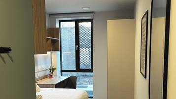 Desk, laptop workspace, free WiFi