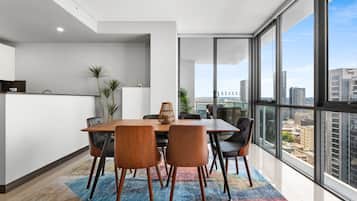 Apartment | Dining