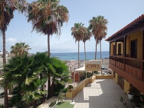 Property grounds - Vacation Home 'Playa De Las Américas - Oceanfront' with Wi-Fi and Air Conditioning (Las Americas)