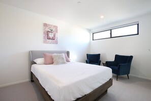 Apartment | 3 bedrooms, bed sheets