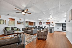 TV, stereo, offices