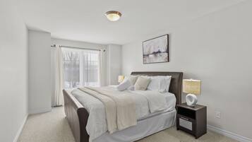 4 makuuhuonetta, silitysrauta/-lauta, Wi-Fi, vuodevaatteet